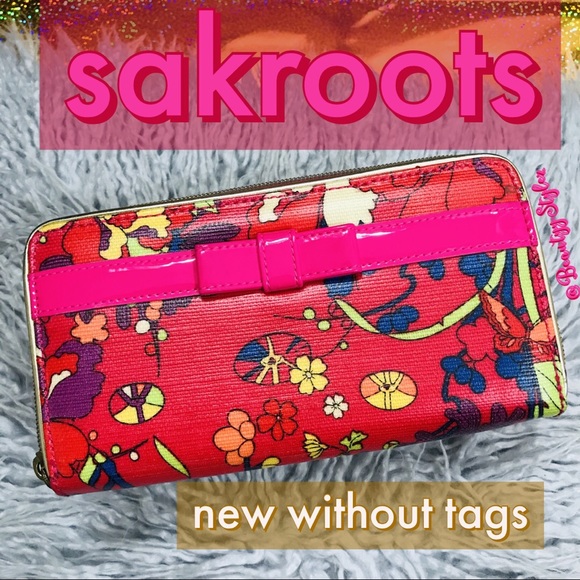 Sakroots Handbags - MAKE AN OFFER Sakroots Red Flower Peace Wallet
